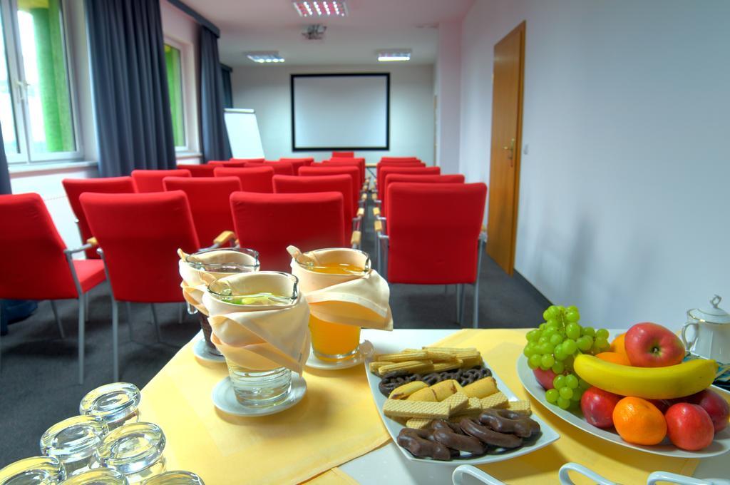 Hotel Daria Тичи Екстериор снимка