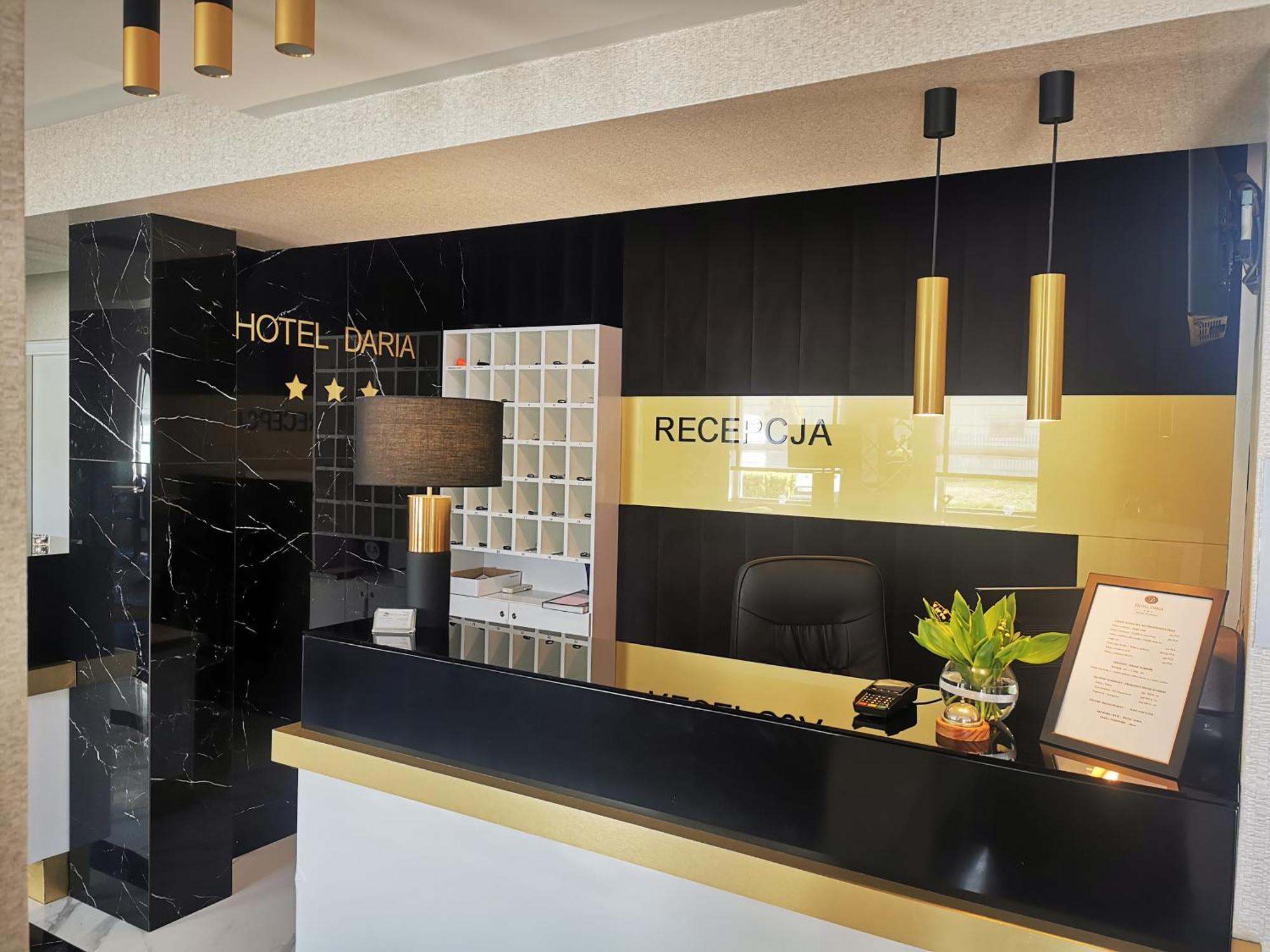 Hotel Daria Тичи Екстериор снимка