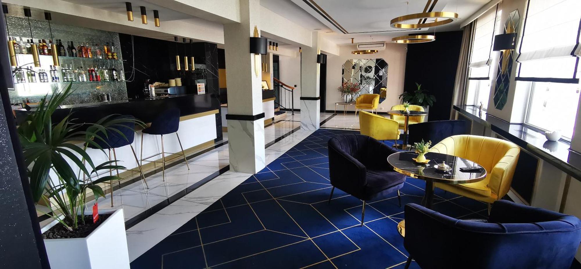 Hotel Daria Тичи Екстериор снимка